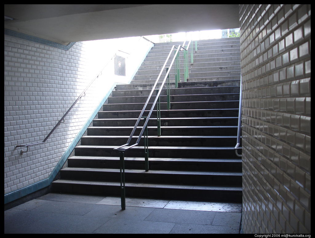 métro Square-Victoria