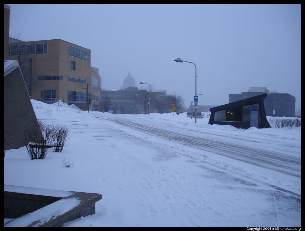 campus toujours légèrement enneigé