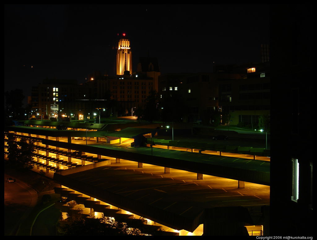 Université de Montréal de nuit