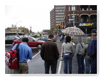 Jean-Talon sous la pluie