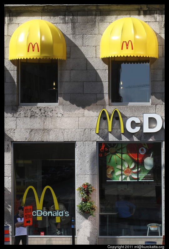 Vieux-Montréal - McDonald's