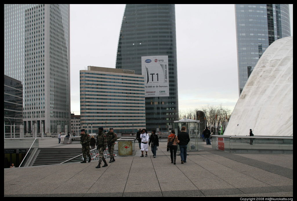 la Défense - bidasses