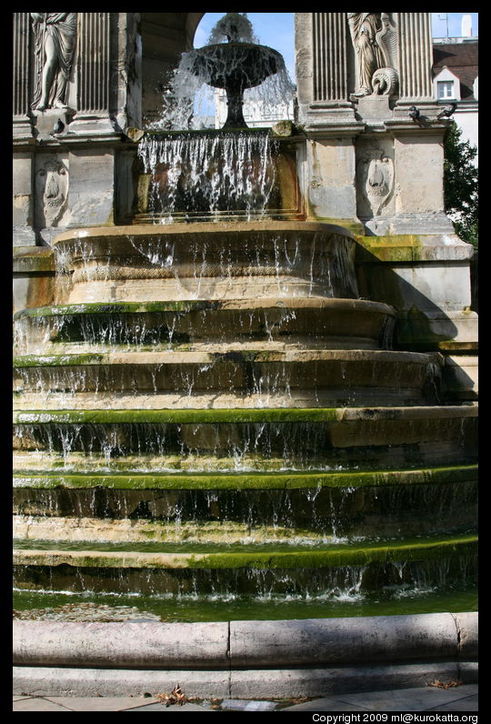 fontaine des Innocents