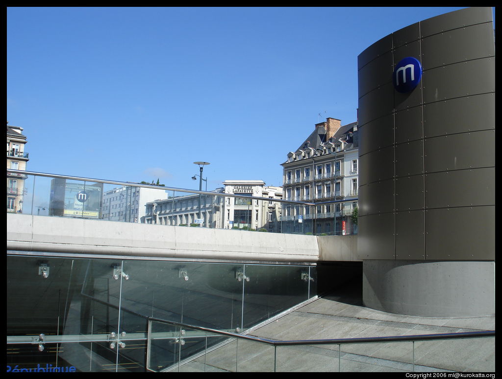 métro République